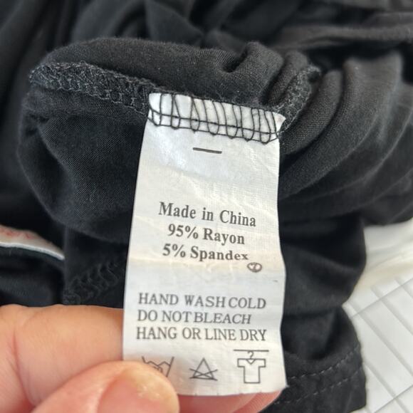 Women's Plus Size V Neck Black Short Sleeve Top Tunic Size 2 X - Picture 11 of 11